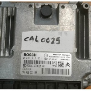 Boîtier moteur ecu pour CITROEN C4 BERLINA 1.6 HDI  1690702 9662213180  0281013331
