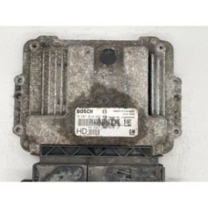 Unité de commande moteur / module ecu opel zafira b 55566279 0281014452