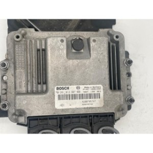 Calculateur moteur Renault MEGANE 2006-2008 8200705747 0281013907 8200705748